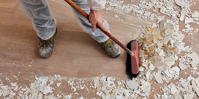 Should You Get Professional Construction Clean Up Services?