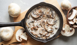 Mushroom Gravy | vegetarian thanksgiving food ideas